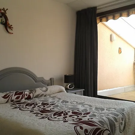 فندق Les Palmiers 3*