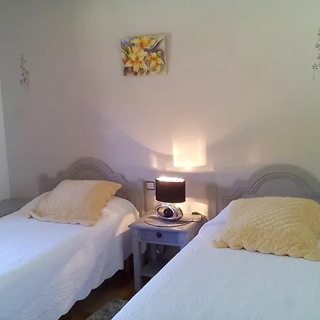 Les Palmiers Hotel