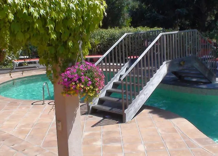 Les Palmiers Szálloda 3*